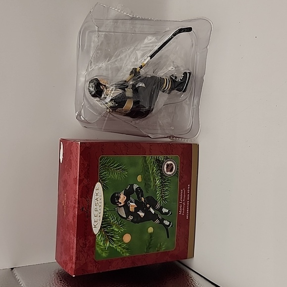 Hallmark Keepsake Ornament 2001 Mario Lemieux, Hockey Greats NIB - Picture 2 of 3